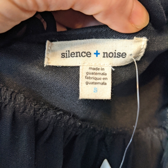 New with Tags Urban Outfitters Silence + Noise Black Strappy Tank Top Small - Picture 5 of 8